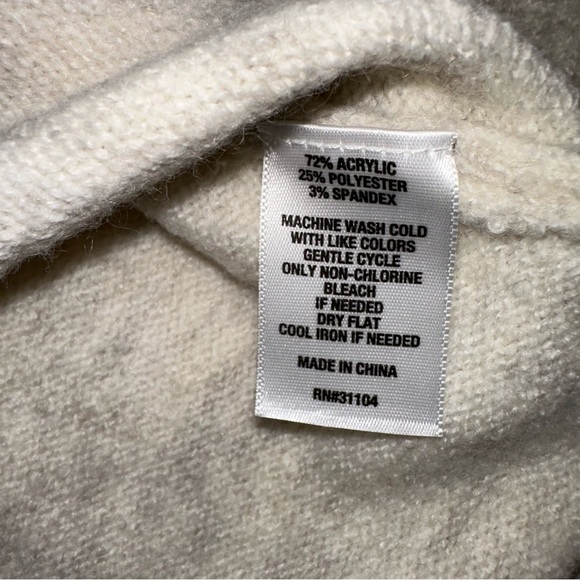 Crown & Ivy Sweater - Picture 6 of 7